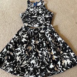 Hollister Set Size XS (Skirt and Top) - (Juniors)